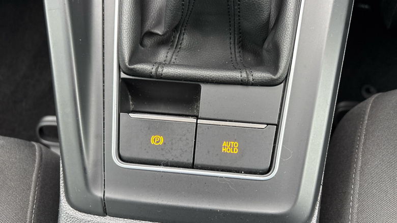 Volkswagen Golf 1.5 TSI 150 Life 5dr Petrol Hatchback